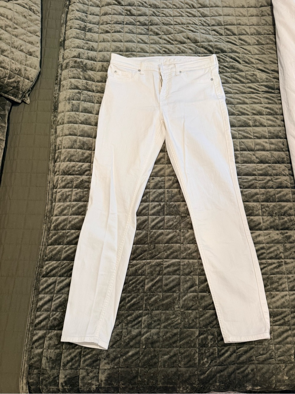 7 For All Mankind White Denim Jeans size 29 skinny